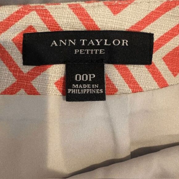 Ann Taylor Petite Pencil Skirt Stretch Back Zipper Geometric Cream Coral Size 00 - Picture 5 of 10